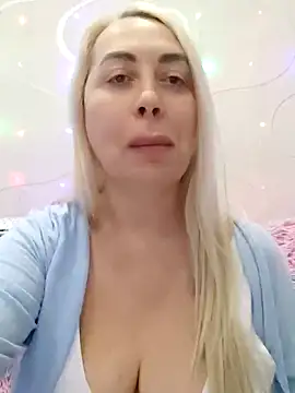 HotJanet online show from 01/13/25, 06:27