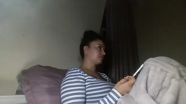 Linusya online show from 10/14/25, 05:58