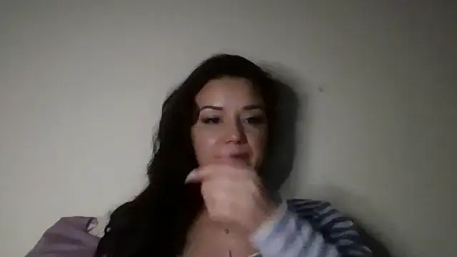 Linusya online show from 10/26/25, 04:46