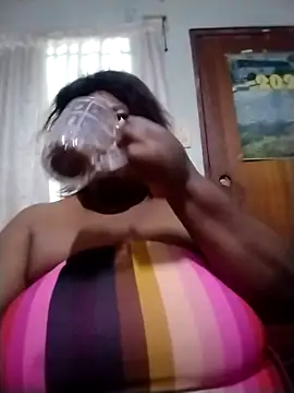 MATUREBUSSTY online show from 10/30/25, 04:30