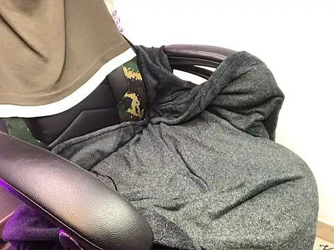 layneinchains online show from 10/13/25, 07:52