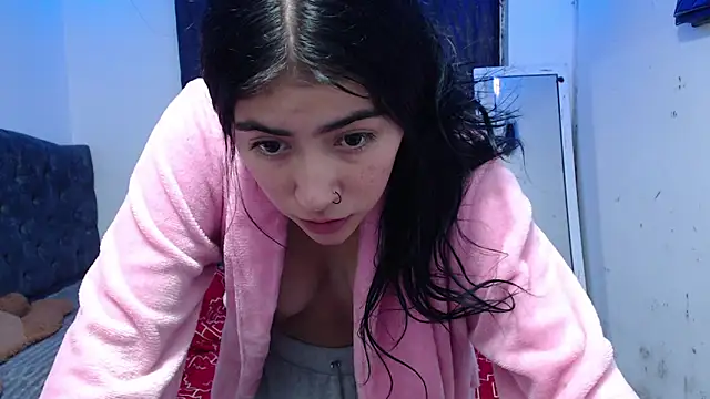 Snapshot of Gaby_foz chatting on 02/03/25, 07:21 Gaby foz online show from 02/03/25, 07:21