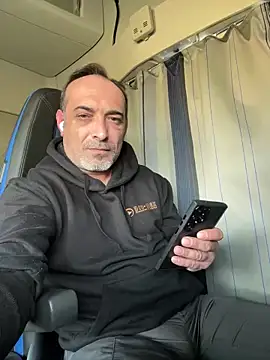Snapshot of dzhakar chatting on 02/19/25, 12:44 dzhakar online show from 02/19/25, 12:44