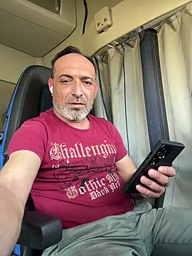 Snapshot of dzhakar chatting on 03/06/25, 12:19 dzhakar online show from 03/06/25, 12:19