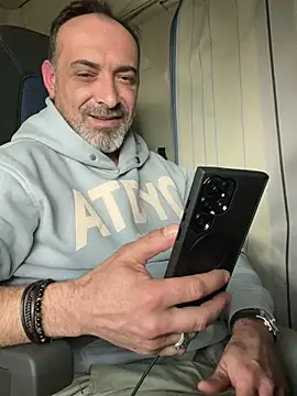 Snapshot of dzhakar chatting on 03/13/25, 12:46 dzhakar online show from 03/13/25, 12:46