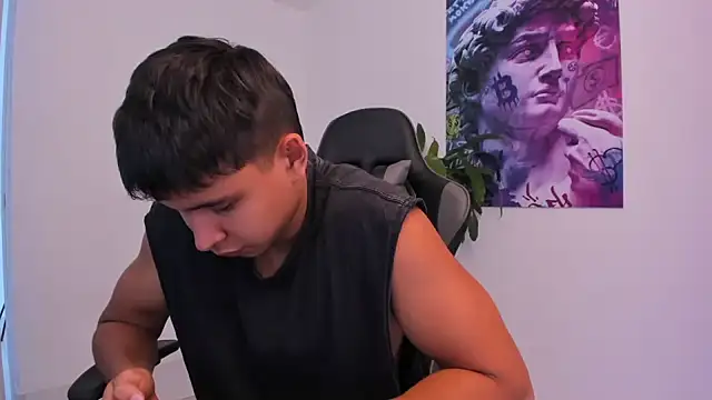 Snapshot of Bray_Kevin chatting on 02/07/25, 01:43 Bray Kevin online show from 02/07/25, 01:43