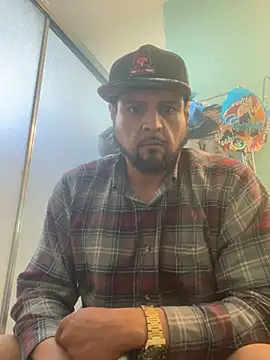 MrDickUdown24 7 online show from 03/04/25, 09:54