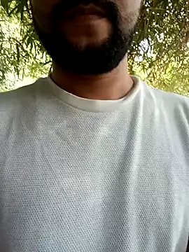 Snapshot of HathodaTyagi123 chatting on 12/12/24, 08:14 HathodaTyagi123 online show from 12/12/24, 08:14