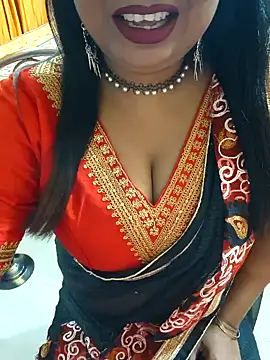 Snapshot of YR-SHIVANI chatting on 12/28/24, 04:30 YR-SHIVANI online show from 12/28/24, 04:30