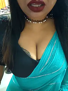 Snapshot of YR-SHIVANI chatting on 01/24/25, 07:41 YR-SHIVANI online show from 01/24/25, 07:41