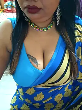 Snapshot of YR-SHIVANI chatting on 02/24/25, 04:38 YR-SHIVANI online show from 02/24/25, 04:38