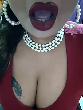 Snapshot of YR-SHIVANI chatting on 09/16/25, 04:13 YR-SHIVANI online show from 09/16/25, 04:13