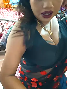 Snapshot of YR-SHIVANI chatting on 09/25/25, 04:38 YR-SHIVANI online show from 09/25/25, 04:38