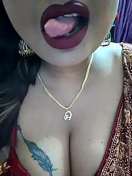 Snapshot of YR-SHIVANI chatting on 10/10/25, 04:44 YR-SHIVANI online show from 10/10/25, 04:44