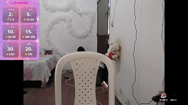 foxysweet09 online show from 10/15/25, 08:42