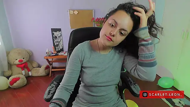 Scarletleon77 online show from 12/04/24, 02:37