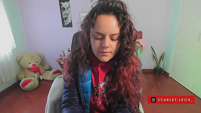 Scarletleon77 online show from 01/10/25, 04:30