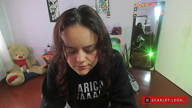 Scarletleon77 online show from 03/21/25, 03:35