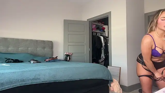 ElenaErickson online show from 01/20/25, 07:57