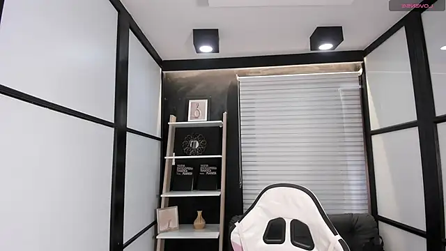 Snapshot of JacksonMuller_ chatting on 03/19/25, 12:12 JacksonMuller online show from 03/19/25, 12:12