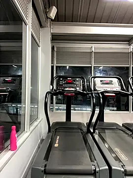 Snapshot of Nathcurly_ chatting on 10/23/25, 02:44 Nathcurly online show from 10/23/25, 02:44