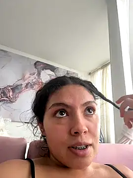 Snapshot of Nathcurly_ chatting on 10/25/25, 09:42 Nathcurly online show from 10/25/25, 09:42