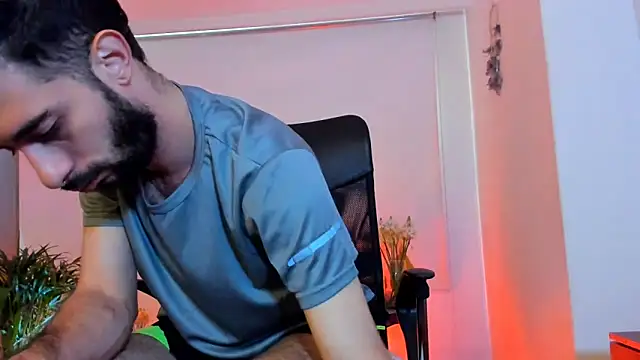 Your  hero1 online show from 10/25/25, 12:56