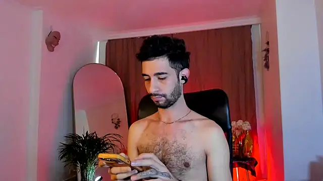 Your  hero1 online show from 10/28/25, 02:09