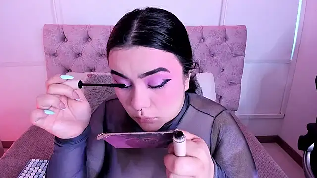 Abbyy Brooks online show from 11/08/25, 11:43