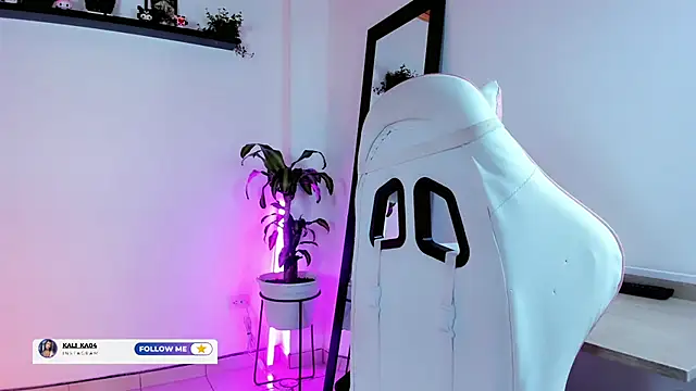 kali ka  online show from 10/27/25, 06:01