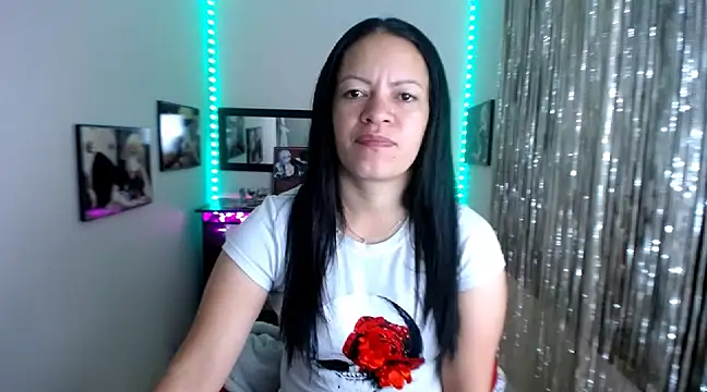 Cristal w online show from 03/18/25, 12:25