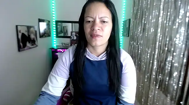 Cristal w online show from 03/19/25, 12:23