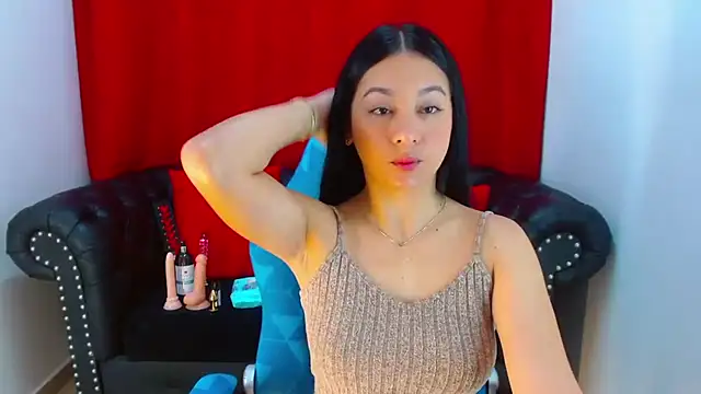 Snapshot of Lila_Pinky chatting on 02/17/25, 01:42 Lila Pinky online show from 02/17/25, 01:42