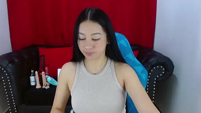 Snapshot of Lila_Pinky chatting on 03/01/25, 02:02 Lila Pinky online show from 03/01/25, 02:02