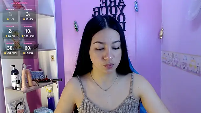 Snapshot of Lila_Pinky chatting on 03/07/25, 02:34 Lila Pinky online show from 03/07/25, 02:34