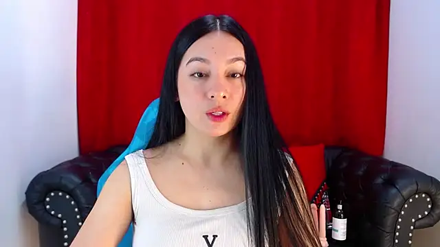 Snapshot of Lila_Pinky chatting on 03/22/25, 02:25 Lila Pinky online show from 03/22/25, 02:25