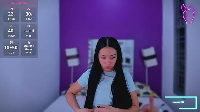 Snapshot of Lila_Pinky chatting on 09/17/25, 02:30 Lila Pinky online show from 09/17/25, 02:30