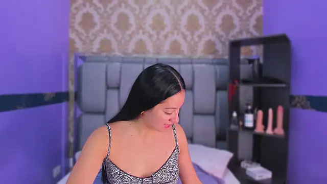 Snapshot of Lila_Pinky chatting on 10/10/25, 12:48 Lila Pinky online show from 10/10/25, 12:48