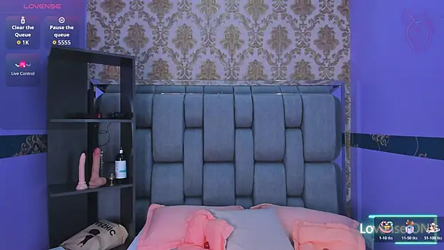 Snapshot of Lila_Pinky chatting on 11/05/25, 01:00 Lila Pinky online show from 11/05/25, 01:00