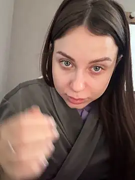 Snapshot of ellie_ssexy chatting on 10/21/25, 04:13 ellie ssexy online show from 10/21/25, 04:13