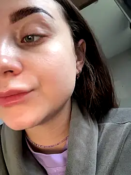 Snapshot of ellie_ssexy chatting on 10/24/25, 04:20 ellie ssexy online show from 10/24/25, 04:20