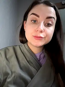 Snapshot of ellie_ssexy chatting on 10/25/25, 04:31 ellie ssexy online show from 10/25/25, 04:31