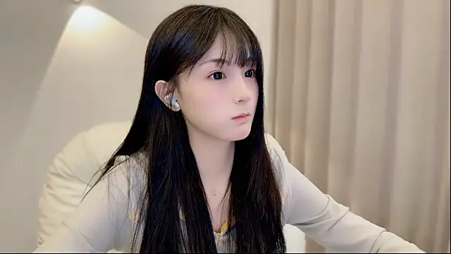 Snapshot of SHUIshui_ chatting on 09/17/25, 06:48 SHUIshui online show from 09/17/25, 06:48