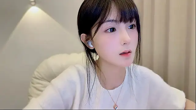 Snapshot of SHUIshui_ chatting on 09/21/25, 12:51 SHUIshui online show from 09/21/25, 12:51