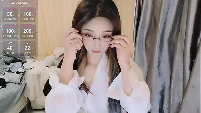 Snapshot of Ti_amo_UU chatting on 02/11/25, 11:32 Ti amo UU online show from 02/11/25, 11:32