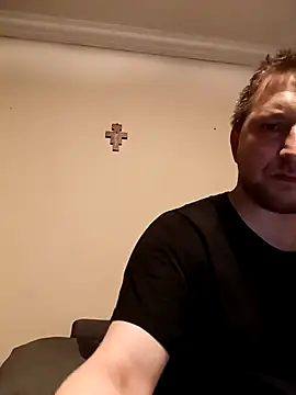 Snapshot of Tajemniczy35 chatting on 03/18/25, 01:43 Tajemniczy35 online show from 03/18/25, 01:43