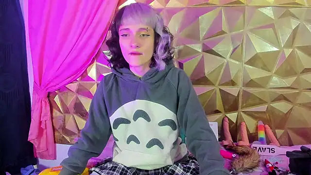 neeko princes online show from 02/04/25, 12:11