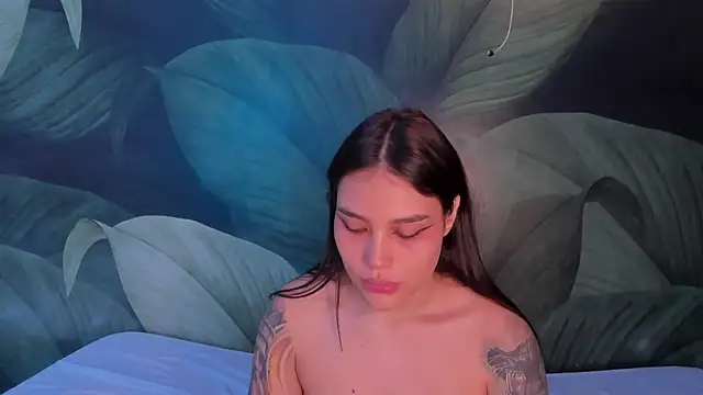 Snapshot of sweett_dirty chatting on 12/26/24, 03:42 sweett dirty online show from 12/26/24, 03:42