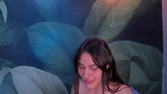 Snapshot of sweett_dirty chatting on 12/27/24, 03:37 sweett dirty online show from 12/27/24, 03:37