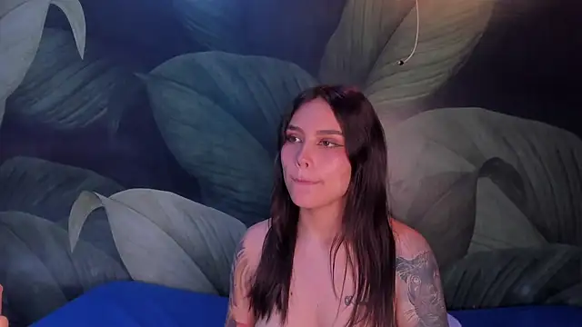 Snapshot of sweett_dirty chatting on 01/05/25, 06:13 sweett dirty online show from 01/05/25, 06:13